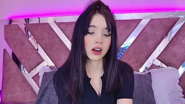MeganR  online show from 27, 6, 2026
