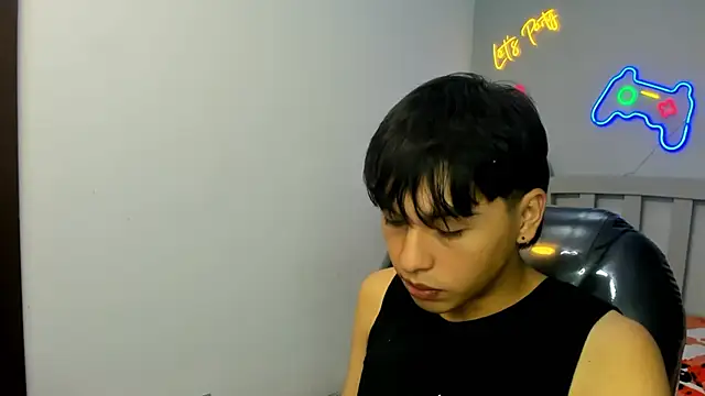 Snapshot of StiwenTwink chatting on 10, 10, 2025 StiwenTwink online show from 10, 10, 2025