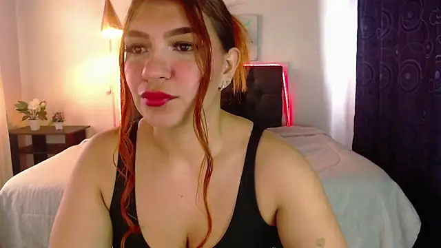 Snapshot of Antonella__b chatting on 28, 11, 2025 Antonella b online show from 28, 11, 2025