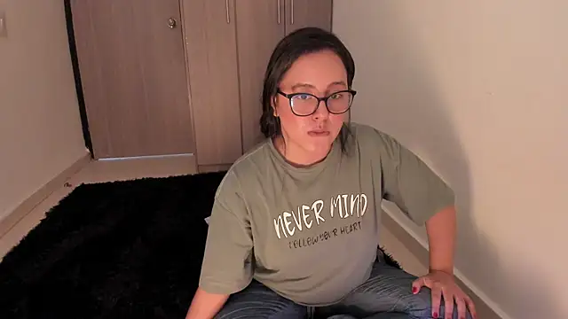 Venus cat  online show from 4, 10, 2025