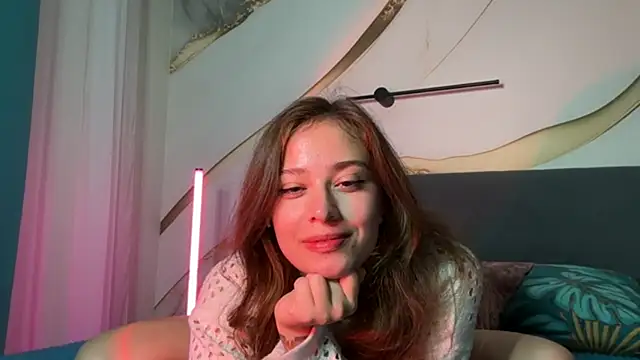 Snapshot of erikaa_miuu chatting on 4, 11, 2025 erikaa miuu online show from 4, 11, 2025