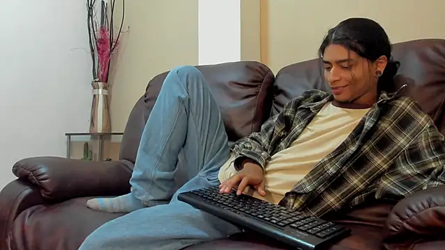 Dickie Dicking online show from 7, 10, 2025