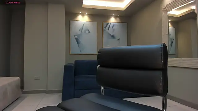 EmilyJohnsonX1 online show from 29, 10, 2025