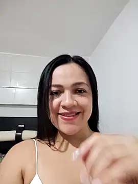 Snapshot of LindaSalo33 chatting on 2, 10, 2025 LindaSalo33 online show from 2, 10, 2025