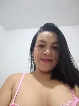 Snapshot of LindaSalo33 chatting on 3, 10, 2025 LindaSalo33 online show from 3, 10, 2025