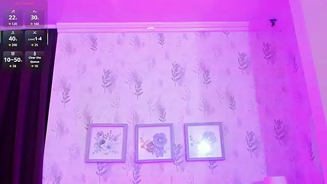 Snapshot of alana_madison10 chatting on 11, 10, 2025 alana madison10 online show from 11, 10, 2025