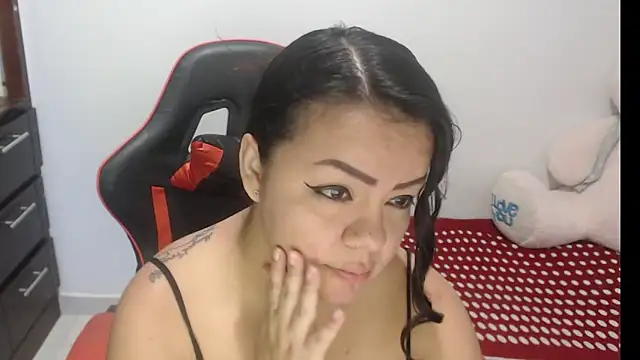 Snapshot of emily_sexxx chatting on 18, 3, 2026 emily sexxx online show from 18, 3, 2026