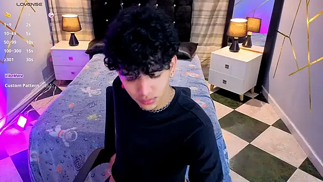 Snapshot of todoroki_g chatting on 21, 10, 2025 todoroki g online show from 21, 10, 2025