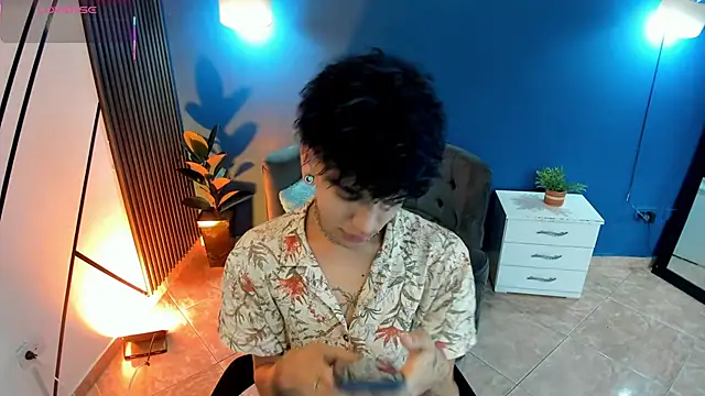 Snapshot of todoroki_g chatting on 12, 11, 2025 todoroki g online show from 12, 11, 2025