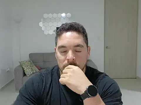 Snapshot of Dr_Evans chatting on 1, 10, 2025 Dr Evans online show from 1, 10, 2025