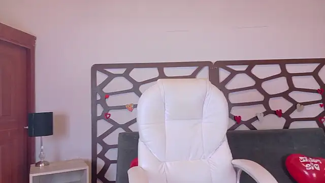 ashley jonee online show from 14, 2, 2026