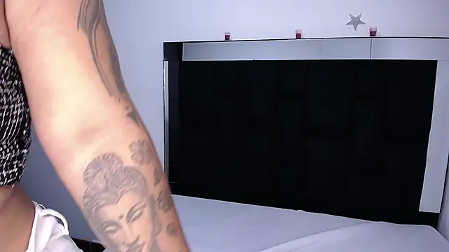 Snapshot of CataleyaMoonroe chatting on 3, 10, 2025 CataleyaMoonroe online show from 3, 10, 2025