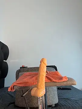 MerliaSsomer online show from 21, 10, 2025