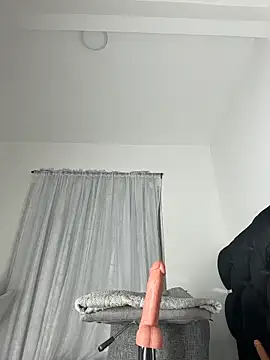 MerliaSsomer online show from 17, 11, 2025