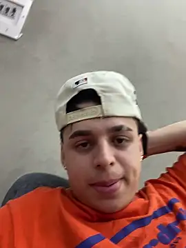 Snapshot of jeff2995_ chatting on 14, 11, 2025 jeff2995 online show from 14, 11, 2025