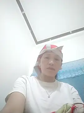 Snapshot of meo-meo00 chatting on 2, 11, 2025 meo-meo00 online show from 2, 11, 2025