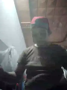 Snapshot of meo-meo00 chatting on 8, 11, 2025 meo-meo00 online show from 8, 11, 2025