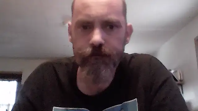 Snapshot of crazyheratic8 chatting on 8, 11, 2025 crazyheratic8 online show from 8, 11, 2025