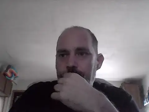 Snapshot of crazyheratic8 chatting on 4, 4, 2026 crazyheratic8 online show from 4, 4, 2026