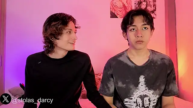 Snapshot of Darcy_and_Stolas chatting on 29, 4, 2026 Darcy and Stolas online show from 29, 4, 2026
