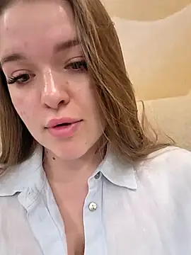 Snapshot of EmilyWhispers chatting on 25, 6, 2026 EmilyWhispers online show from 25, 6, 2026