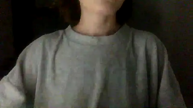 Snapshot of KyleeSilkk chatting on 1, 10, 2025 KyleeSilkk online show from 1, 10, 2025