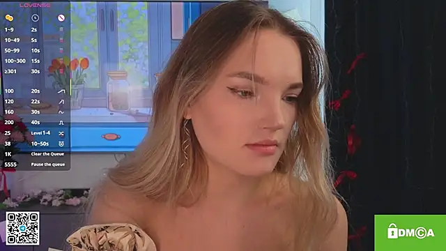 Snapshot of JulieLupo chatting on 8, 3, 2026 JulieLupo online show from 8, 3, 2026