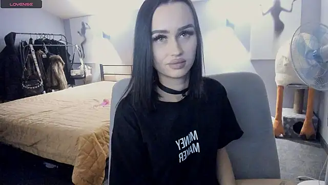 Snapshot of Lisa__Johnson chatting on 6, 11, 2025 Lisa Johnson online show from 6, 11, 2025