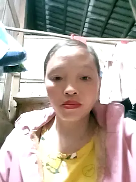 Snapshot of Minkine022 chatting on 18, 11, 2025 Minkine022 online show from 18, 11, 2025