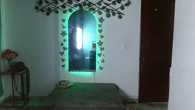 Snapshot of Ebony_luna chatting on 24, 2, 2026 Ebony luna online show from 24, 2, 2026