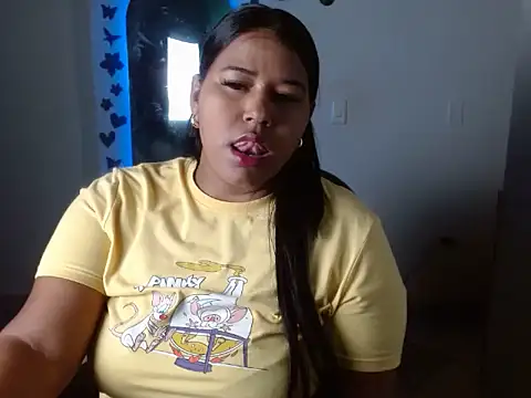 Snapshot of Ebony_luna chatting on 10, 3, 2026 Ebony luna online show from 10, 3, 2026