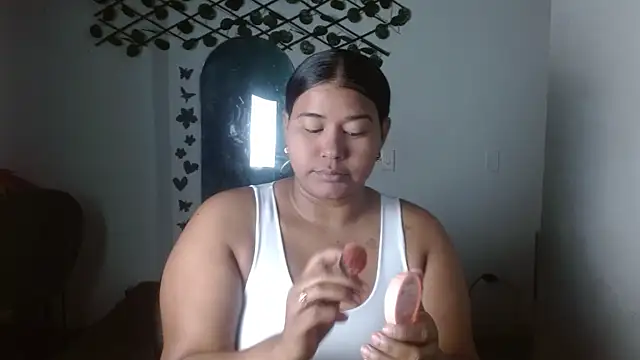 Snapshot of Ebony_luna chatting on 13, 4, 2026 Ebony luna online show from 13, 4, 2026