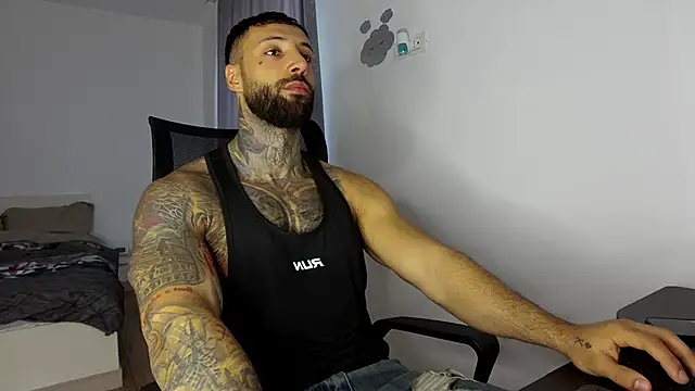 Snapshot of MasculineGuy99 chatting on 9, 11, 2025 MasculineGuy99 online show from 9, 11, 2025