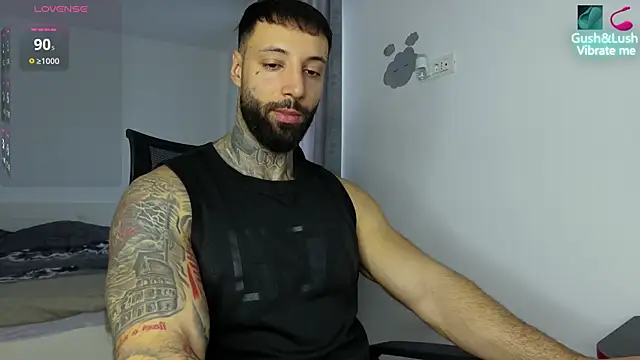 Snapshot of MasculineGuy99 chatting on 4, 12, 2025 MasculineGuy99 online show from 4, 12, 2025