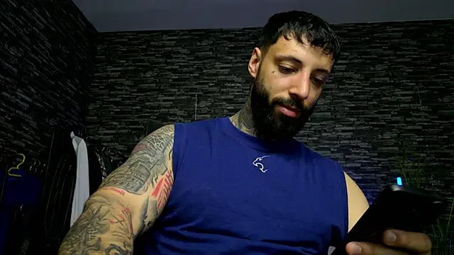 Snapshot of MasculineGuy99 chatting on 15, 5, 2026 MasculineGuy99 online show from 15, 5, 2026