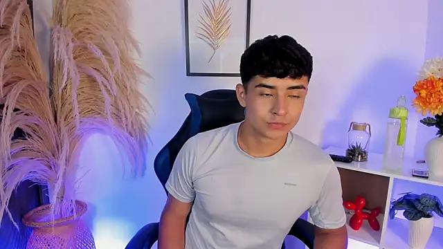 Snapshot of Thiago_Connor21 chatting on 16, 5, 2026 Thiago Connor21 online show from 16, 5, 2026