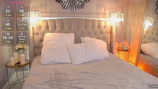 Snapshot of NicoleBellin chatting on 20, 11, 2025 NicoleBellin online show from 20, 11, 2025