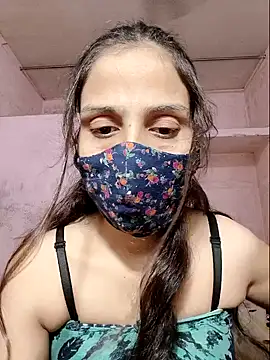 DIVINEDIVAA online show from 4, 10, 2025