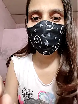 DIVINEDIVAA online show from 8, 11, 2025