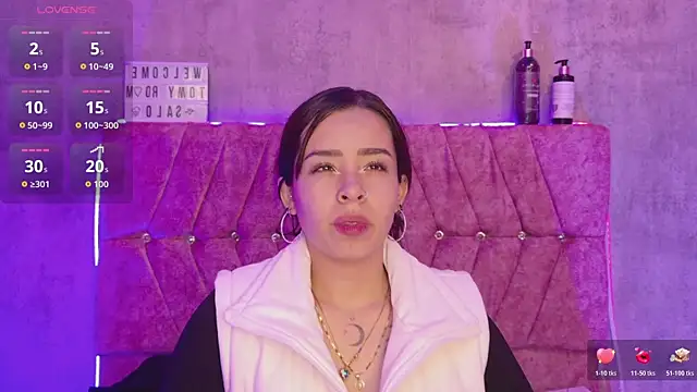 Mia lopez 1 online show from 19, 5, 2026