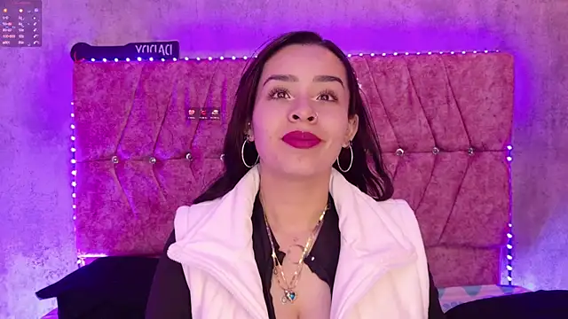 Mia lopez 1 online show from 21, 5, 2026