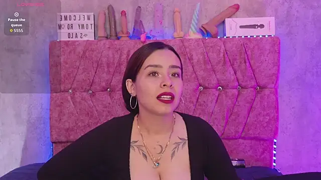Mia lopez 1 online show from 29, 5, 2026