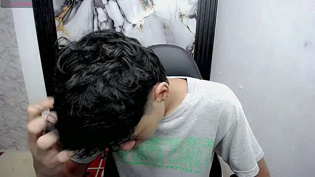 Im david02 online show from 4, 12, 2025