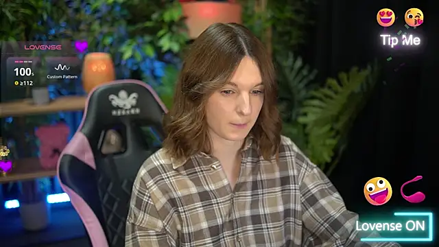 xoxo molly online show from 30, 11, 2025