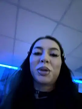 RollDolls online show from 6, 1, 2026