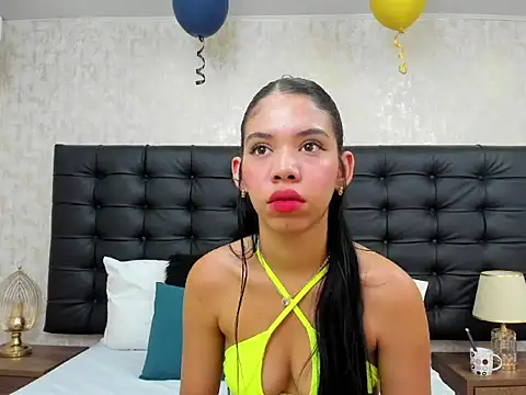 Snapshot of EmaGarcess chatting on 22, 10, 2025 EmaGarcess online show from 22, 10, 2025