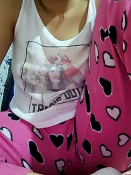 Snapshot of Rihame07 chatting on 15, 11, 2025 Rihame07 online show from 15, 11, 2025