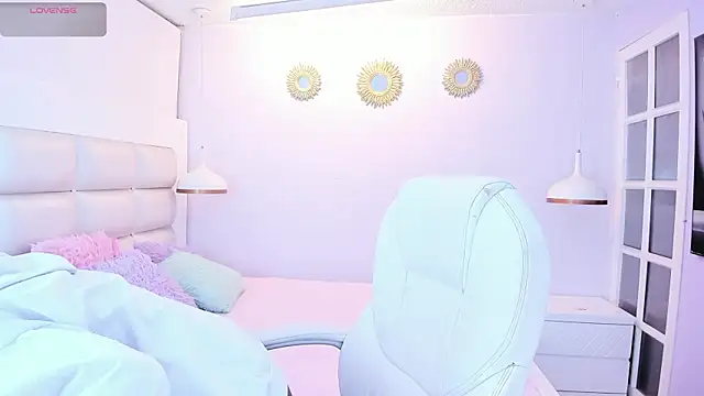 Hottie Guy online show from 8, 11, 2025