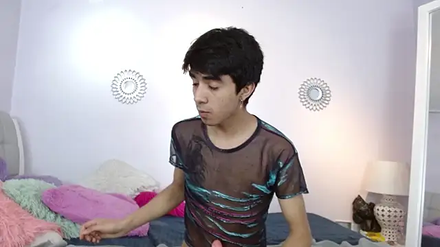 Hottie Guy online show from 22, 12, 2025