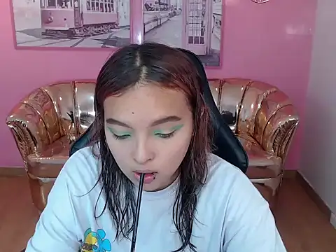 Snapshot of mia_foster_t chatting on 11, 10, 2025 mia foster t online show from 11, 10, 2025